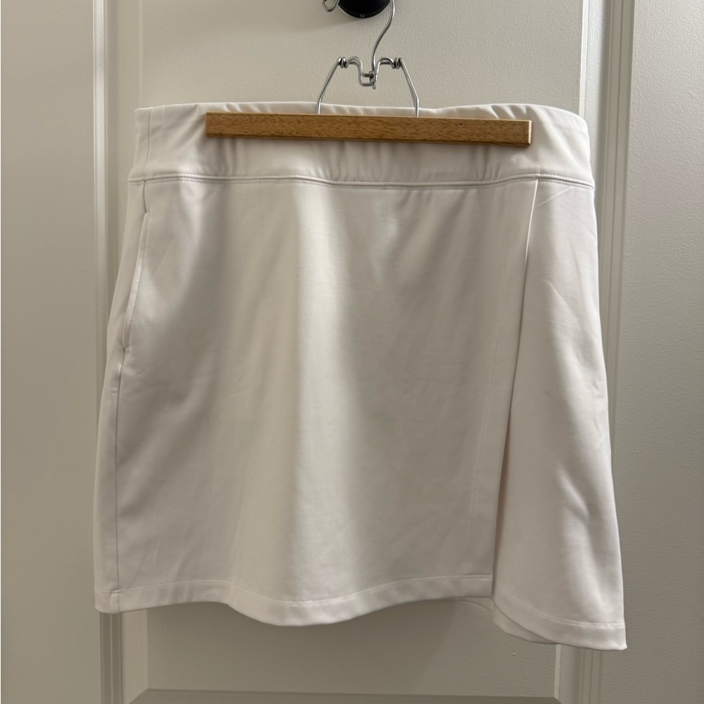 White Golf/Sports  Skort with Pockets